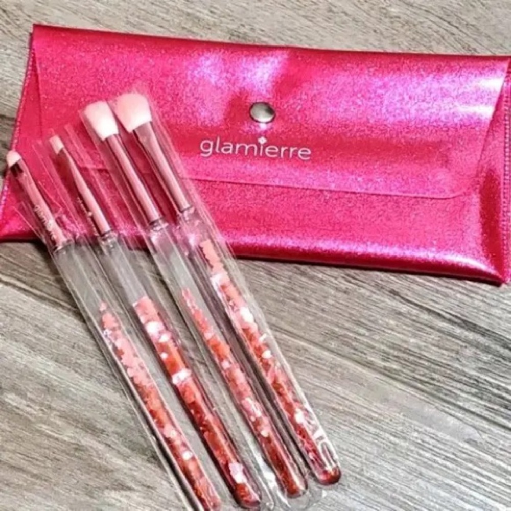 Glamierre 4 pc Cosmetic brushes